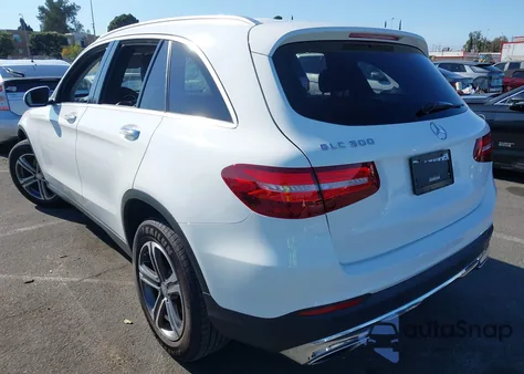 2016 Mercedes-Benz Glc 300 из США, поврежденный, VIN WDC0G4JB3GF040528